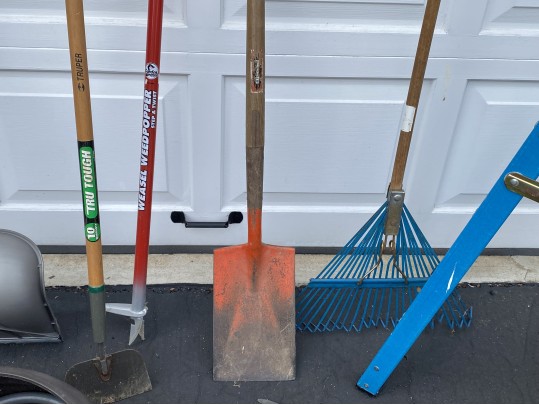 Garden Tool Lot