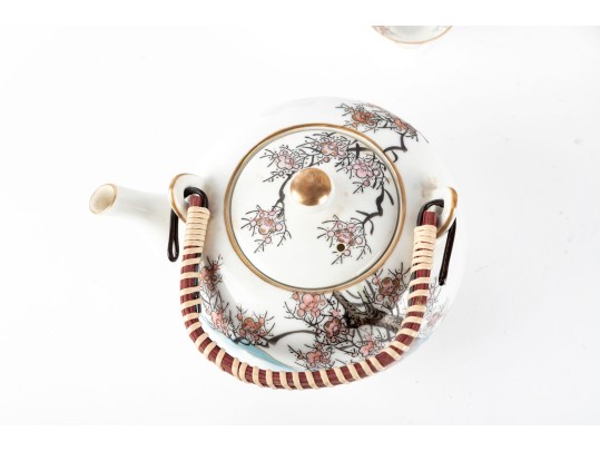 Fujita Kutani Trademark Japan Vintage Japanese Sake/Tea Rice Set