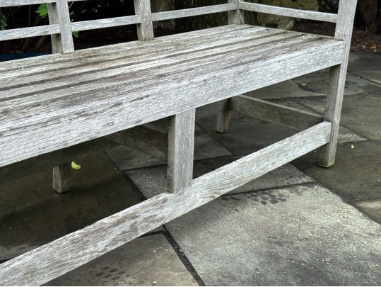 Elegant Outdoor Teak Settee