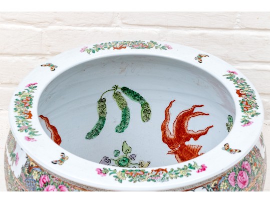 Chinese Export Rose Medallion Jardiniere, 20th C.