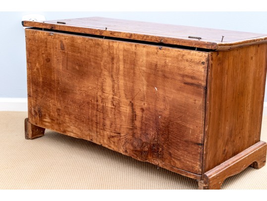 Unusual Connecticut Federal Pine Blanket Chest With Faux Drawers, Ca, 1800-20
