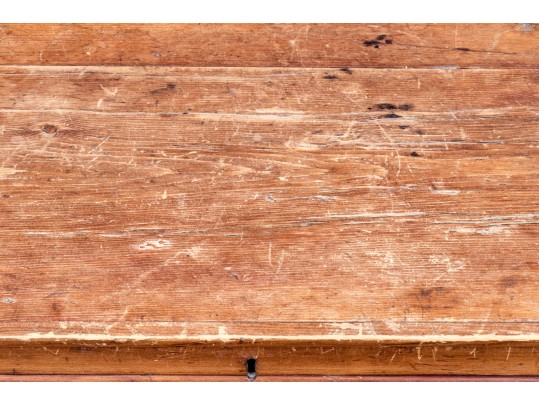 Unusual Connecticut Federal Pine Blanket Chest With Faux Drawers, Ca, 1800-20