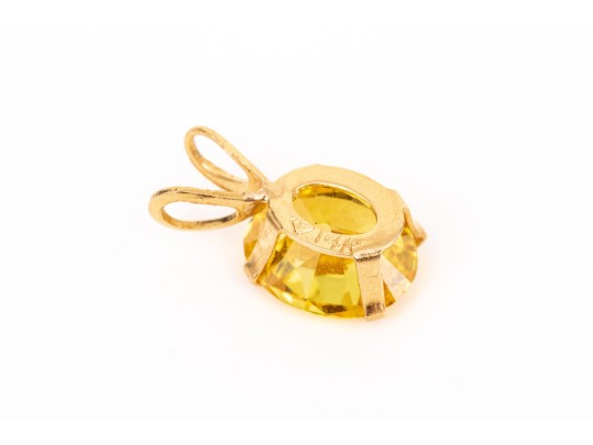 14k Yellow Gold Striking Oval Yellow Cz Pendant