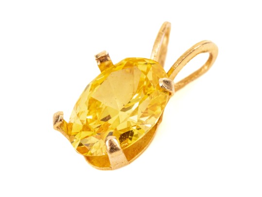 14k Yellow Gold Striking Oval Yellow Cz Pendant