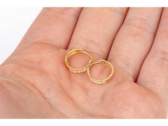 14k Yellow Gold Pretty Channel Cz Set Hinged Round Hoop Earrings