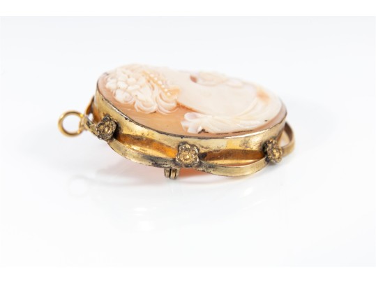 1/20 12K Gold Cameo Brooch