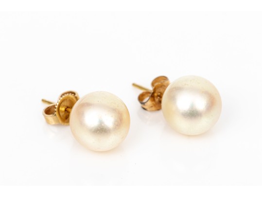 14k Yellow Gold Handsome Classic 9.25 MM Cultured Pearl Earrings