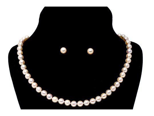 14K Complimentary Pearl Necklace And Stud Earrings