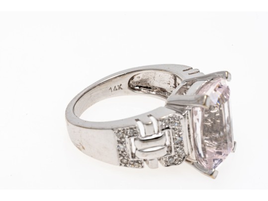 14k White Gold Pretty Palest Pink Morganite And Diamond Trimmed Ring, Size 8