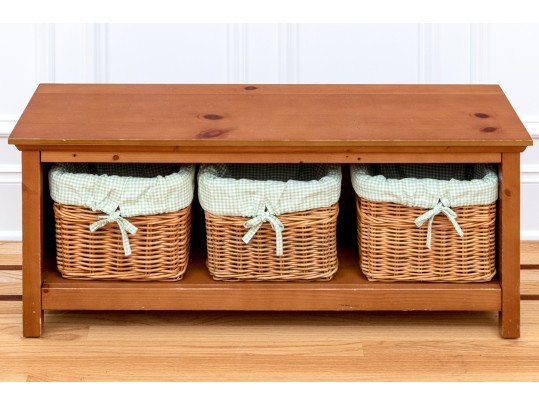 Adorable Entryway Storage Bench With Three Baskets