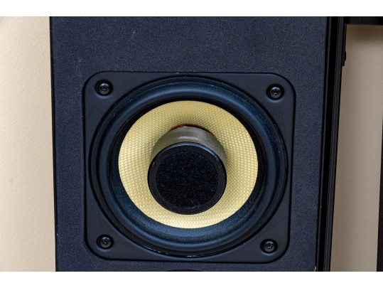 Artison Portrait Speakers With Mounting Brackets