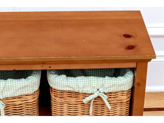 Adorable Entryway Storage Bench With Three Baskets