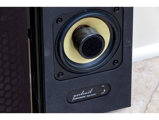 Artison Portrait Speakers With Mounting Brackets
