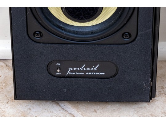 Artison Portrait Speakers With Mounting Brackets
