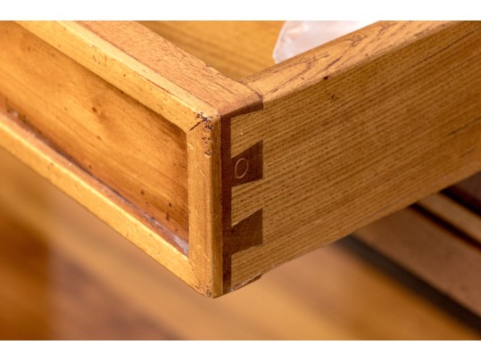 Quality Tiered Console Table