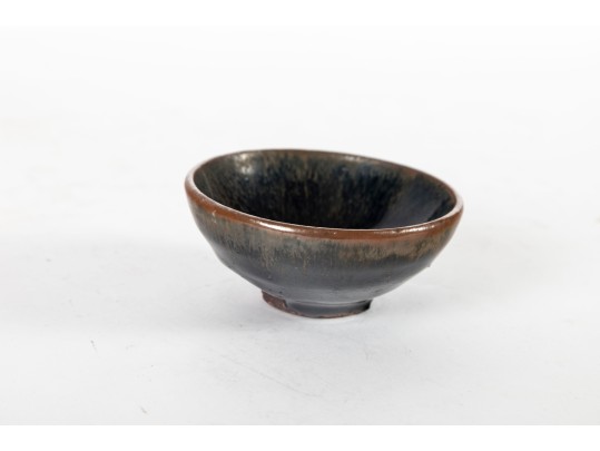 Small Chinese Glazed Bowl, Probably (Song (960 - 1279)/ Yuan (1271 - 1368) Dynasty) 