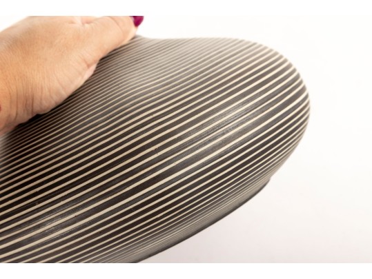 Contemporary Porcelain Low-Shouldered Vase 