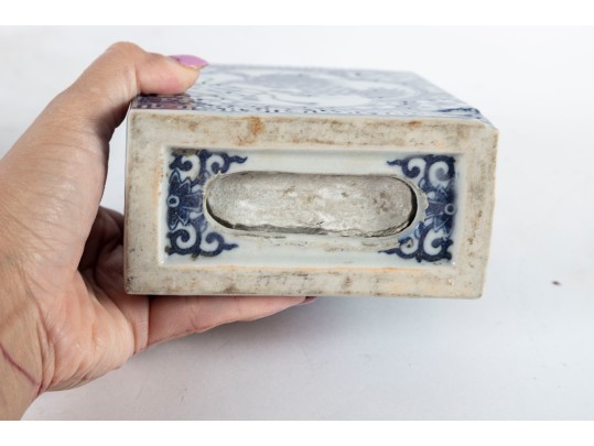 Early 20th Century Chinese Blue & White Foo-Dog Pattern Porcelain Opium Pillows