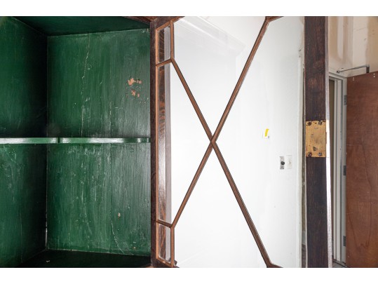 Antique Georgian Corner Cabinet