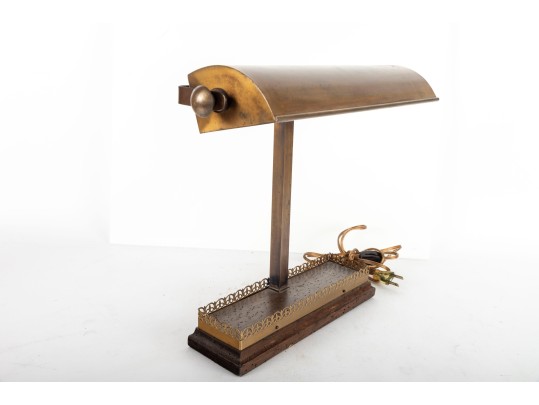 Vintage Brass Bankers Lamp With Gallery
