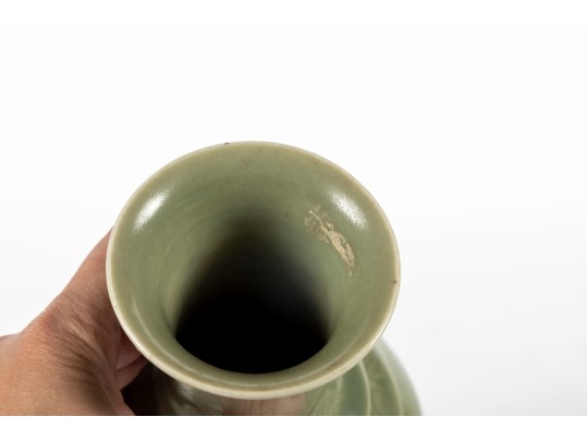 Qing Dynasty Longquan Incised Celadon Glazed Vase