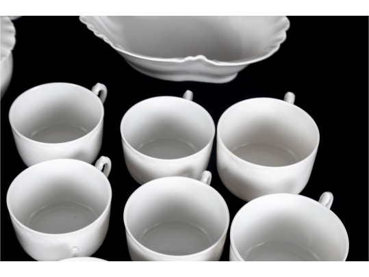 Large Group Of Haviland & Co. Limoges / Rosenthal Mixed White French Porcelain Dishes 