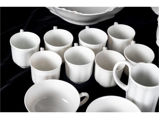 Large Group Of Haviland & Co. Limoges / Rosenthal Mixed White French Porcelain Dishes 