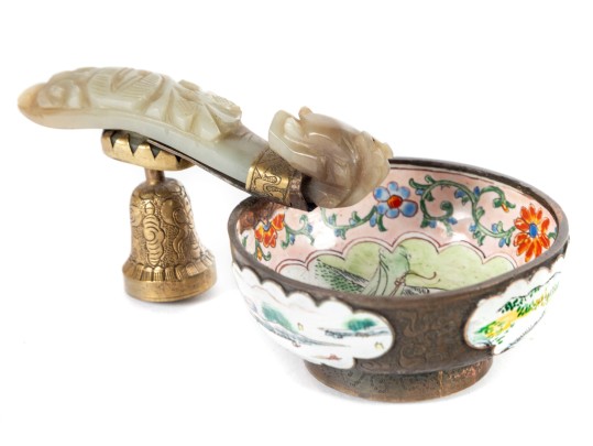 Chinese Qing Jade Dragon Belt Hook Handled Cup