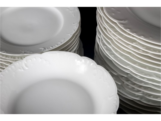 Large Group Of Haviland & Co. Limoges / Rosenthal Mixed White French Porcelain Dishes 