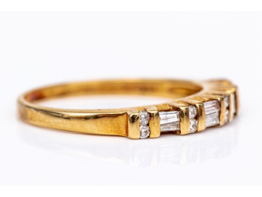 14k Yellow Gold Baguette And Round Diamond Bar Set Ring, App. 0.18 TCW, Size 6.25