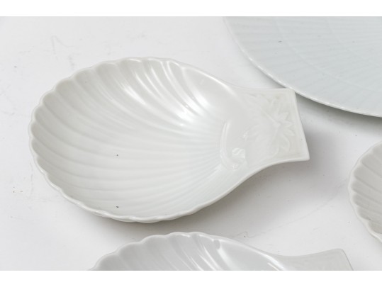 Assembled Set Of Porcelain Shell Bowls
