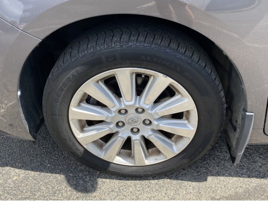2014 Toyota Sienna LE Minivan 4D, 110166 Miles, Estate Vehicle ***LIMITED TO CT RESIDENTS ONLY***