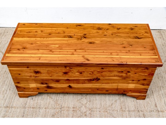 Beautiful Large Vintage Cedar Chest, Pristine And Professionally Restored