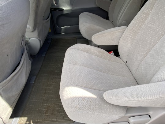 2014 Toyota Sienna LE Minivan 4D, 110166 Miles, Estate Vehicle ***LIMITED TO CT RESIDENTS ONLY***
