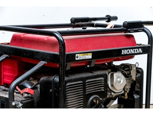 Honda EM 6500SX Portable Gas Powered Generator