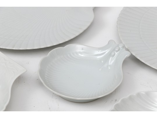 Assembled Set Of Porcelain Shell Bowls