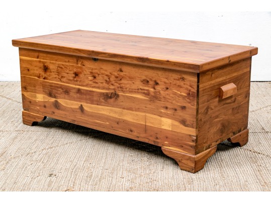 Beautiful Large Vintage Cedar Chest, Pristine And Professionally Restored
