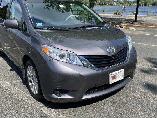 2014 Toyota Sienna LE Minivan 4D, 110166 Miles, Estate Vehicle ***LIMITED TO CT RESIDENTS ONLY***