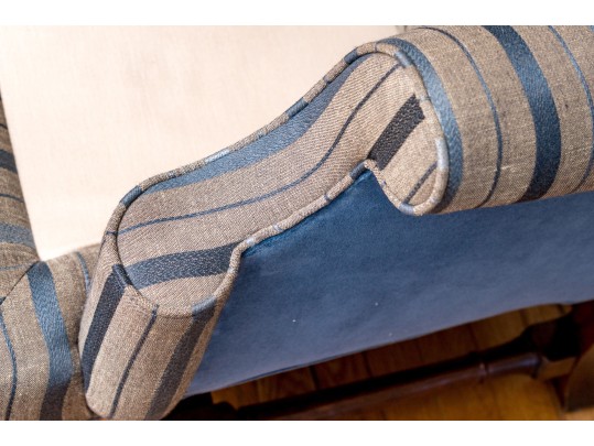 Quality Mahogany Queen Anne Style Wingback Chair