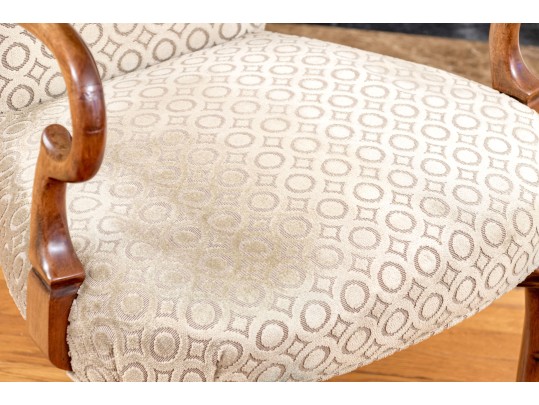 Quality Carved Mahogany Queen Anne Style Armchair