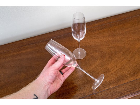 Elegant Pair Of Tiffany & Co. Crystal Champagne Flutes