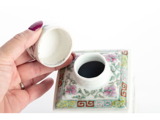 Vintage Famille Rose Chinese Porcelain Tea Caddy