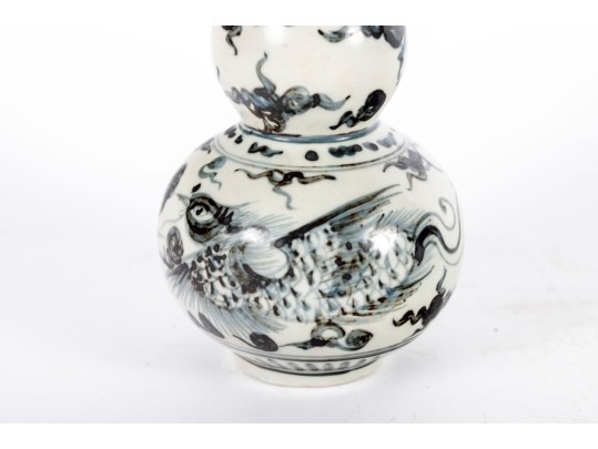 Chinese Blue And White Double Gourd Porcelain Vase