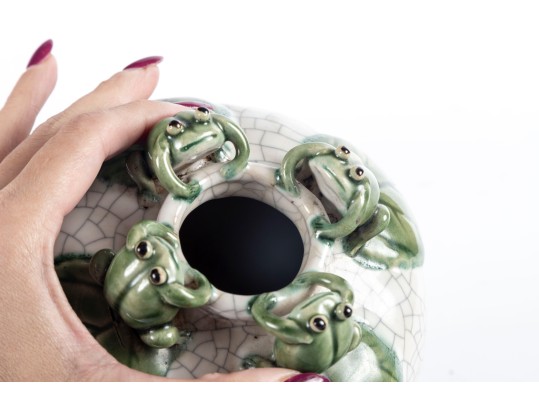 Fun Vintage Majolica Frog And Leaf Crackle Glazed Vase