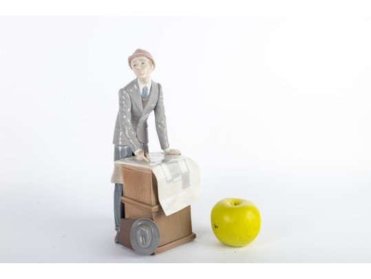 Lladro Porcelain Figurine “The Architect”