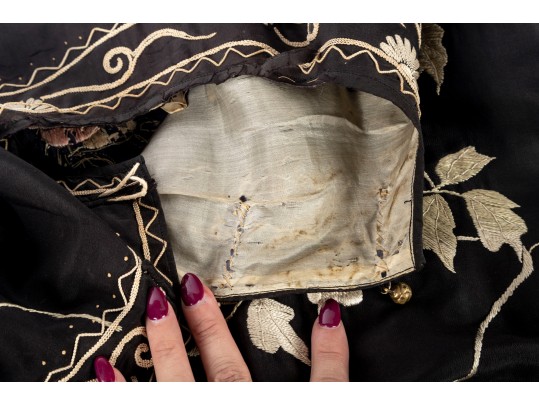 Chinese Silk Embroidered Robe