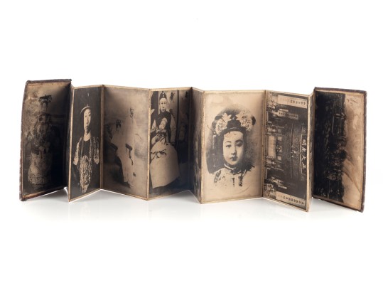 Antique Chinese Leporello Of The Imperial Household, Cixi And Puyi