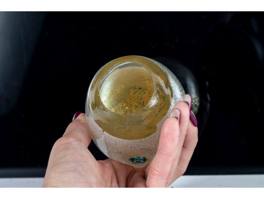 Fun Murano Art Glass Egg Paperweight