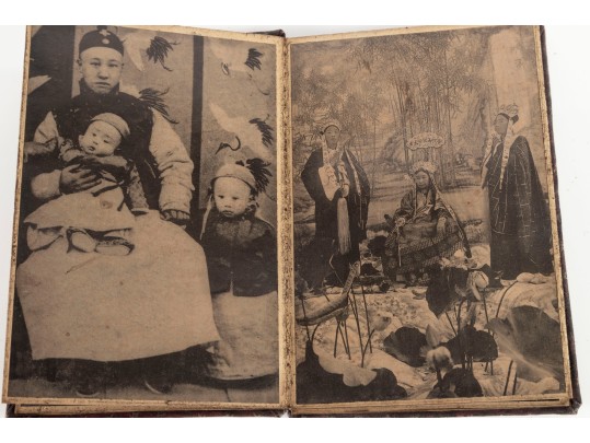 Antique Chinese Leporello Of The Imperial Household, Cixi And Puyi