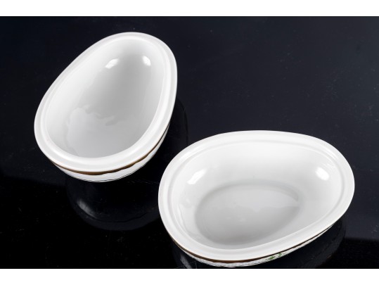 Hungarian Hollohaza Porcelain Egg Trinket Box